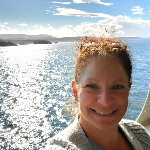 Meet your Posher, Veronica - Picture 1 of 1